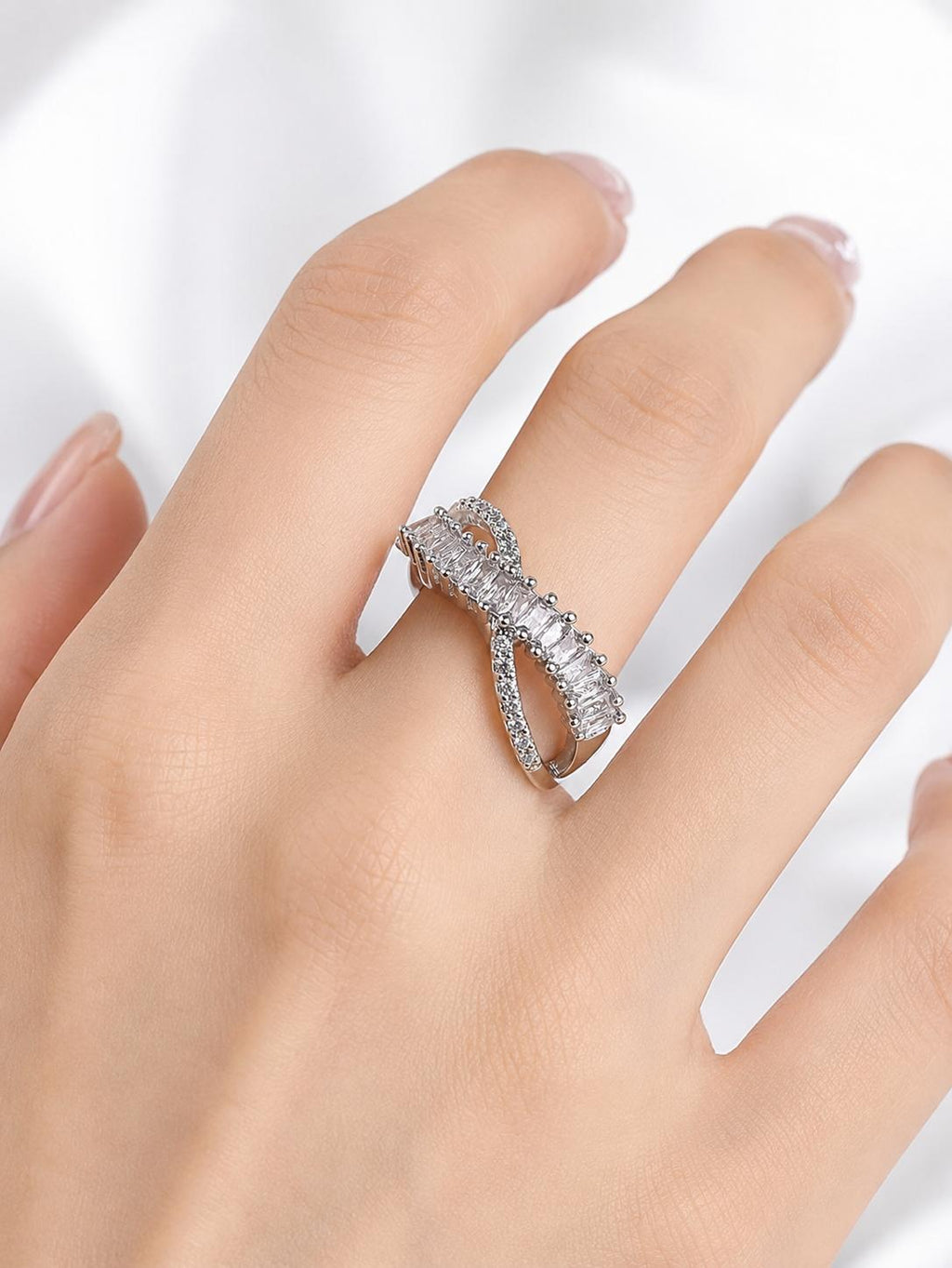 Baget Taş Detaylı Silver Ayarlanabilir Yüzük | ECHOSE